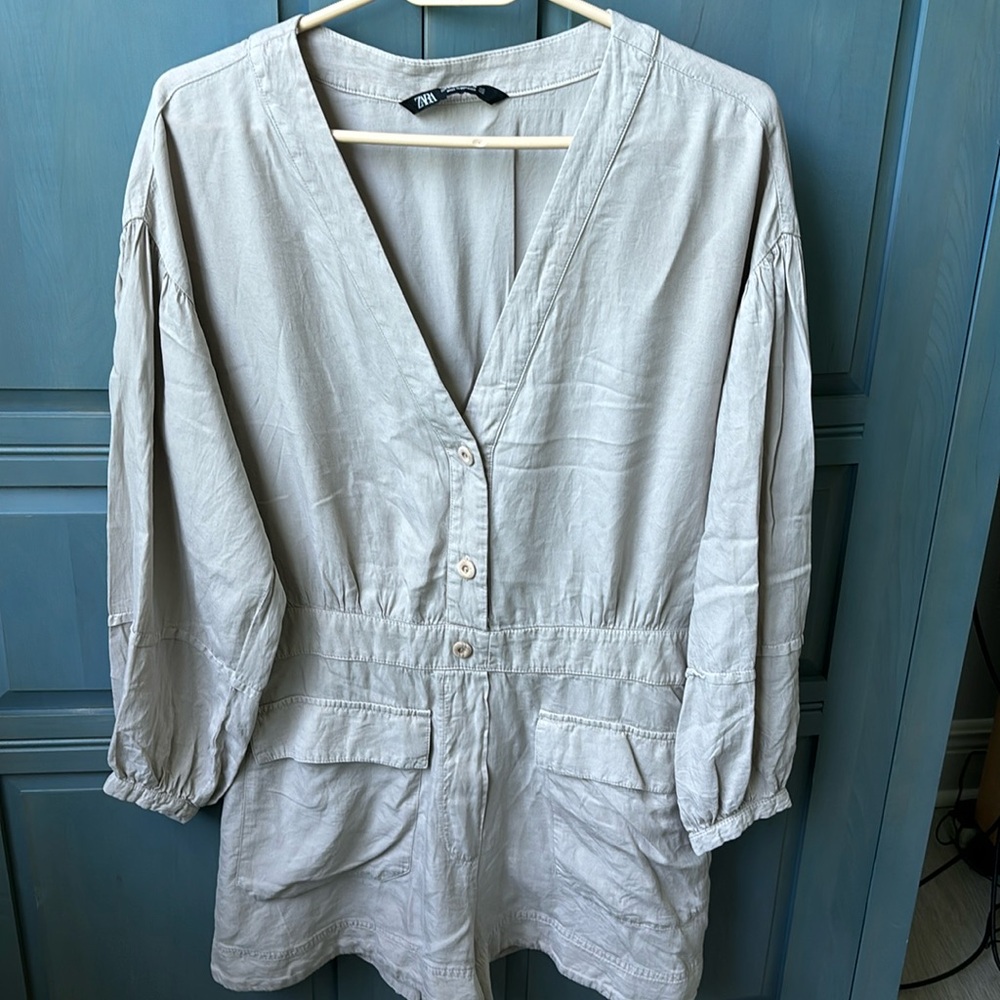 Zara woman’s Long Sleeve Romper/Playsuit Size M
